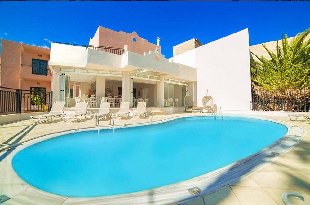 Malia Central Apartments Bagian luar foto