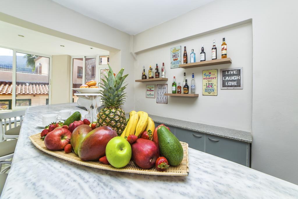 Malia Central Apartments Bagian luar foto